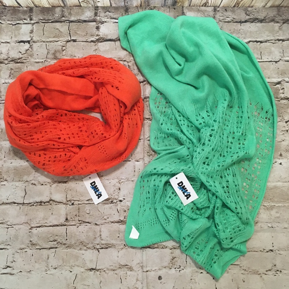 NWT DNLA bundle of two Infinity scarf
